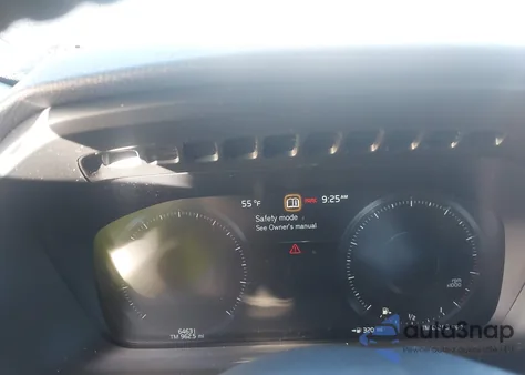 2022 Volvo Xc90 T6 Momentum 7 Passenger z USA, uszkodzony, nr VIN YV4A22PK2N1868257